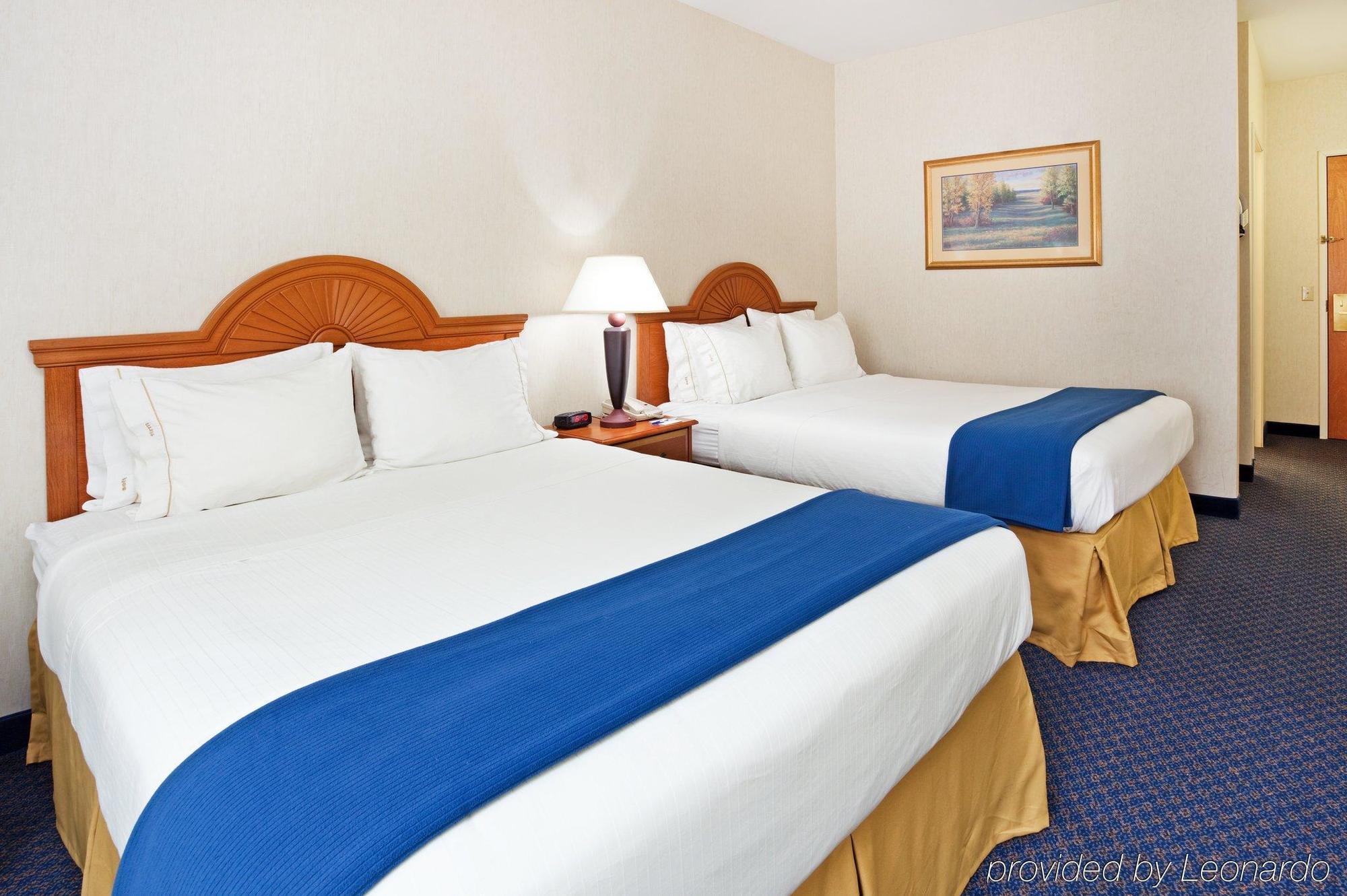 Holiday Inn Express Hotel & Suites Cherokee-Casino By Ihg Exteriör bild